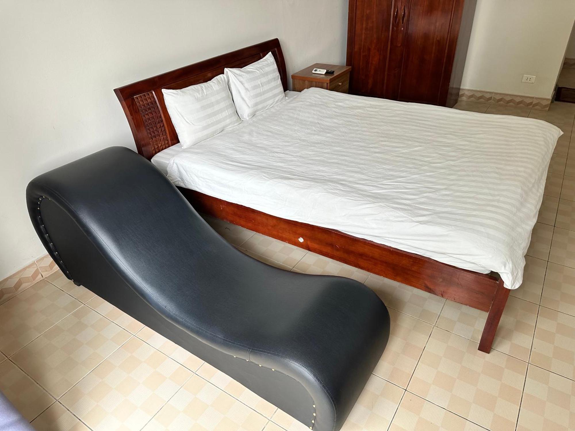 Thien Binh Hotel Hòa Bình Dış mekan fotoğraf